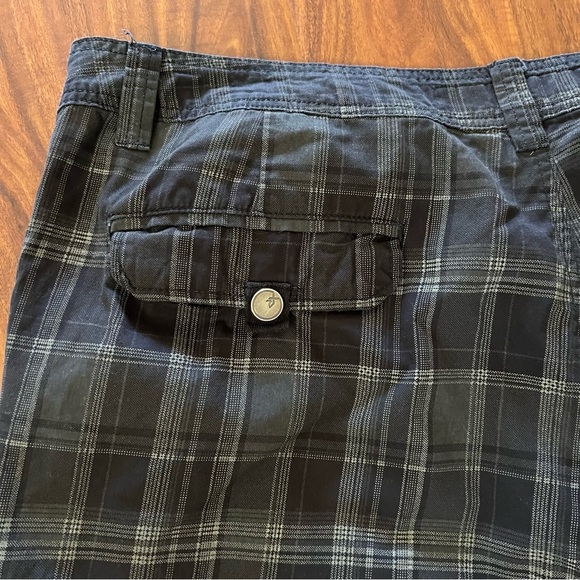 XRAY Jeans Mens Long Cargo Shorts With Draw Cord Black Plaid size 46 - Picture 10 of 10